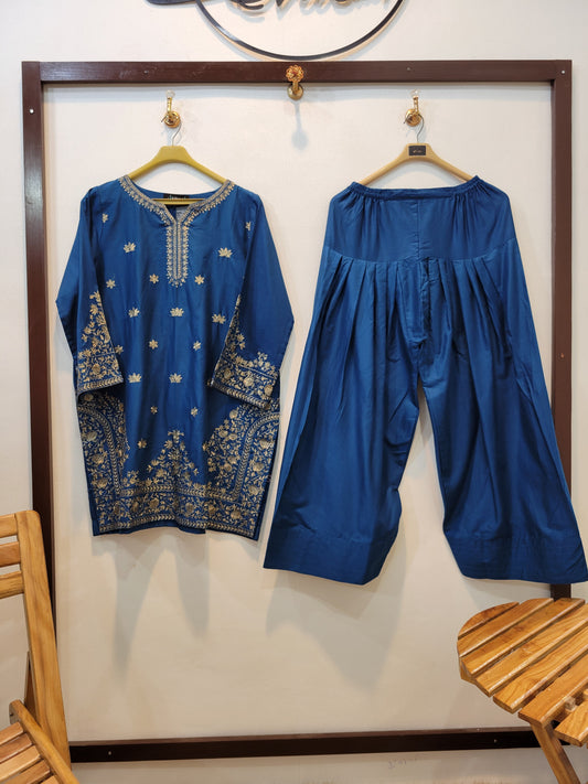 Bayaan Farshi (Zinc Blue)